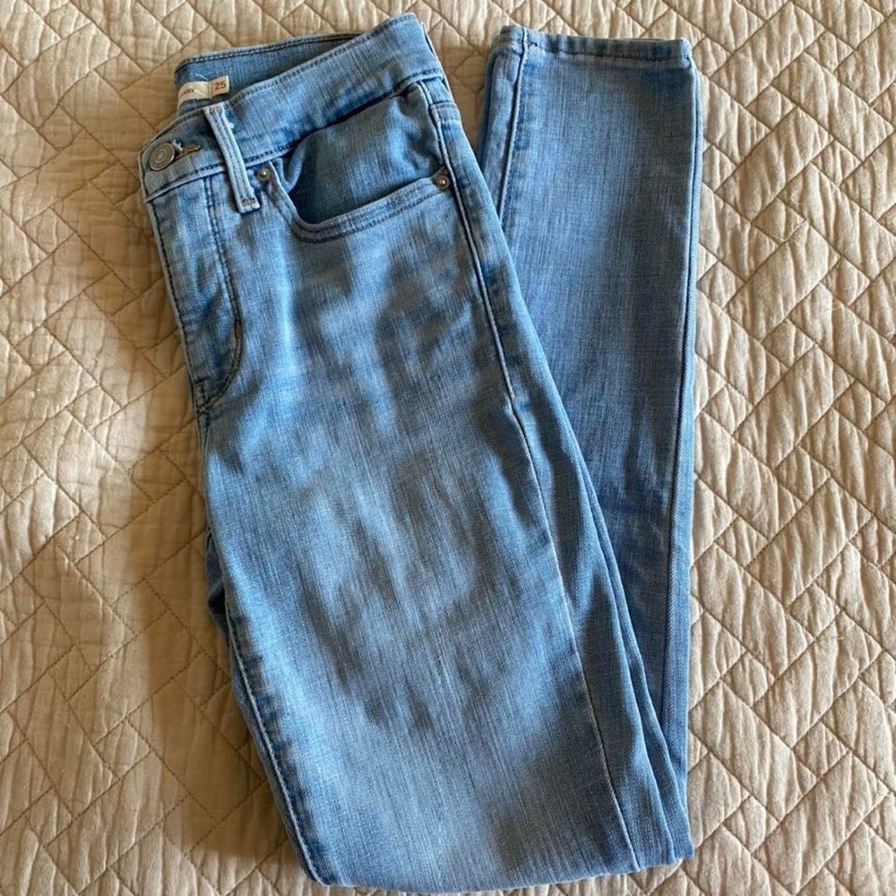 Levi’s 311 Shaping Skinny Jeans